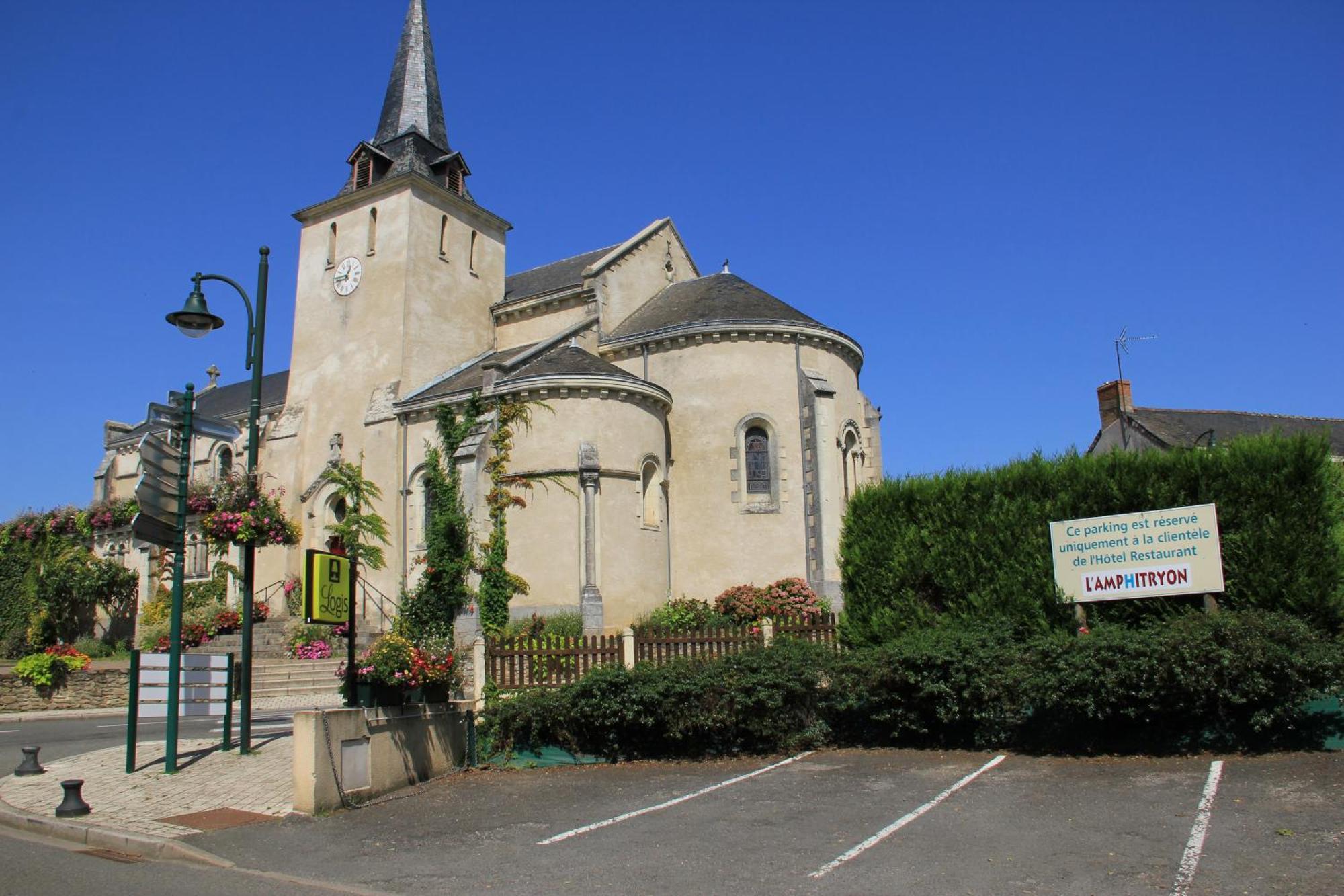 L'Amphitryon Hotell Coudray  Exteriör bild