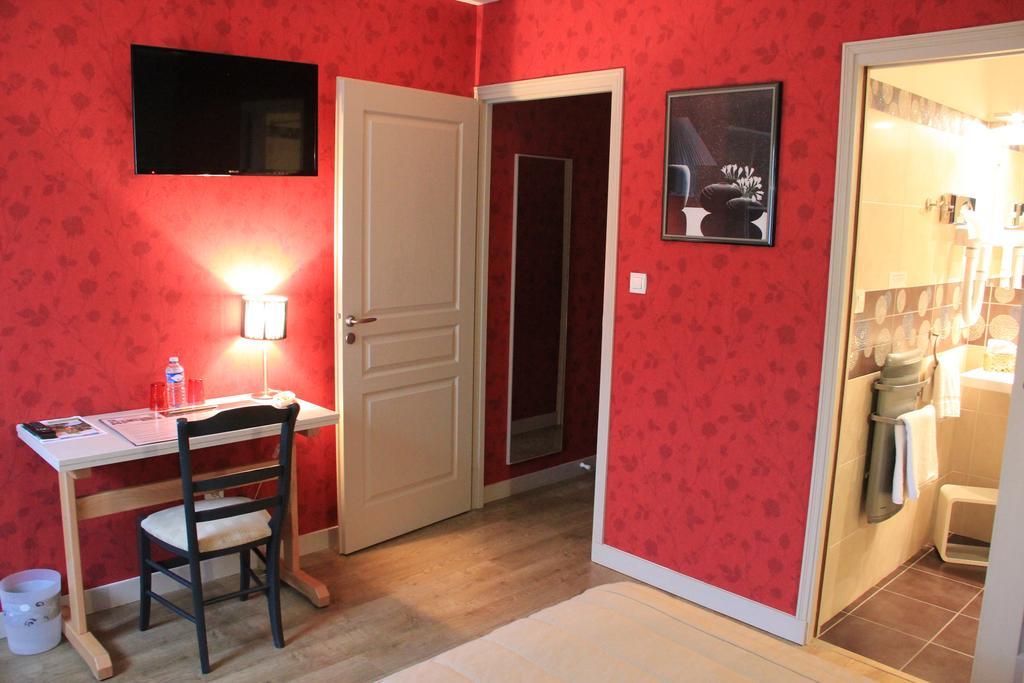 L'Amphitryon Hotell Coudray  Exteriör bild